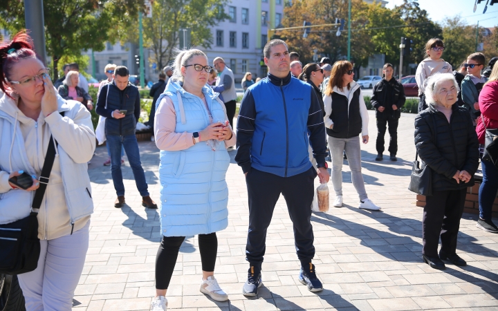 Figyelj rá(n)k! (2025) - fotó: Figyelj rá(n)k! (2025) - fotó: