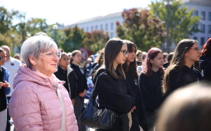 Figyelj rá(n)k! (2025) - fotó: Figyelj rá(n)k! (2025) - fotó: