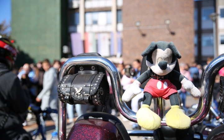 Figyelj rá(n)k! (2025) - fotó: Figyelj rá(n)k! (2025) - fotó: