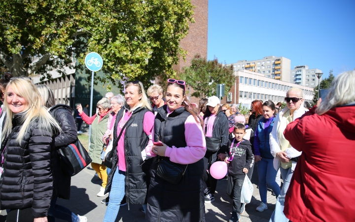 Figyelj rá(n)k! (2025) - fotó: Figyelj rá(n)k! (2025) - fotó: