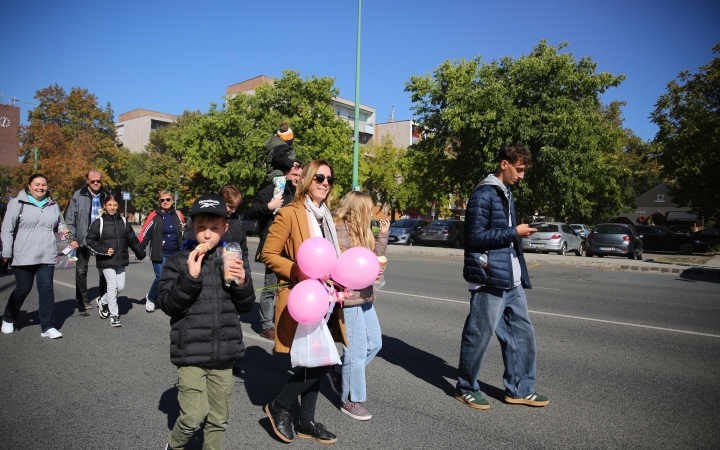 Figyelj rá(n)k! (2025) - fotó: Figyelj rá(n)k! (2025) - fotó: