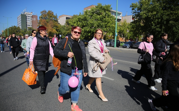 Figyelj rá(n)k! (2025) - fotó: Figyelj rá(n)k! (2025) - fotó: