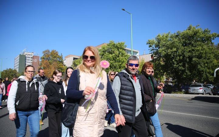 Figyelj rá(n)k! (2025) - fotó: Figyelj rá(n)k! (2025) - fotó: