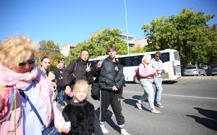 Figyelj rá(n)k! (2025) - fotó: Figyelj rá(n)k! (2025) - fotó: