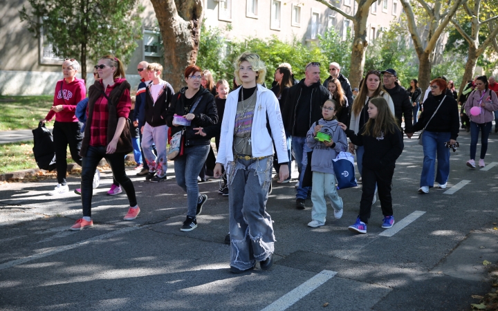 Figyelj rá(n)k! (2025) - fotó: Figyelj rá(n)k! (2025) - fotó: