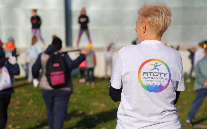 MOZD'ÚJVÁROS (2025) - fotó: 