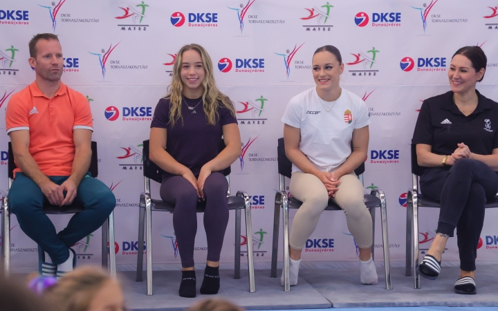 Tornászok köszöntése a világbajnokság után (2025) - fotó: 