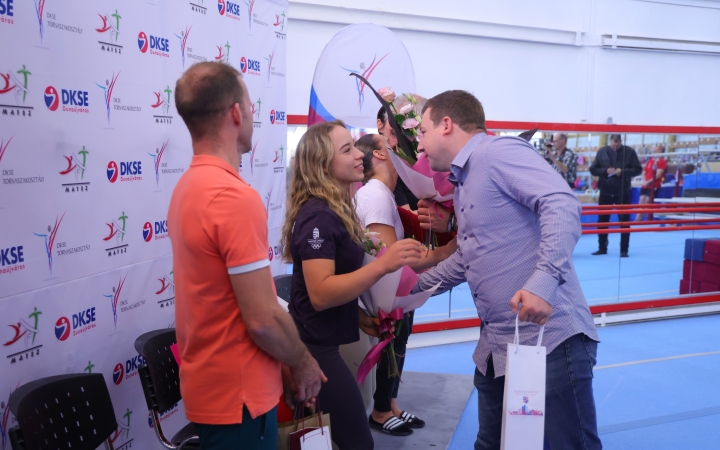 Tornászok köszöntése a világbajnokság után (2025) - fotó: 