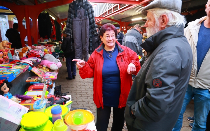 Ünnepi kínálat az évzáró ABolhapiacon - fotó: 