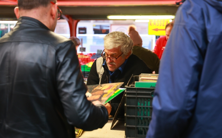 Ünnepi kínálat az évzáró ABolhapiacon - fotó: 