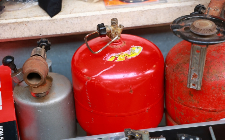 Ünnepi kínálat az évzáró ABolhapiacon - fotó: 