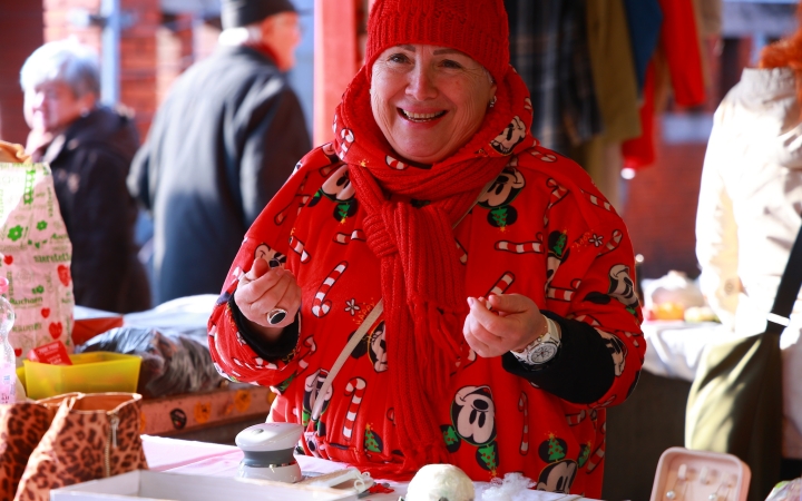 Ünnepi kínálat az évzáró ABolhapiacon - fotó: 