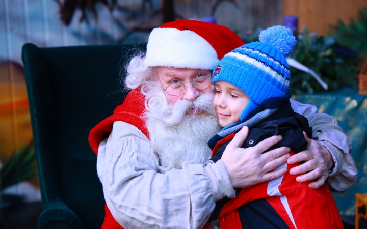 Az igazi Mikulás Dunaújvárosban - fotó: Az igazi Mikulás Dunaújvárosban - fotó: