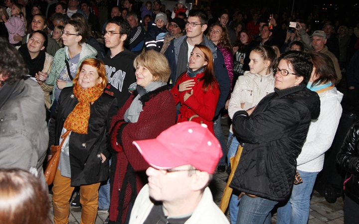 Magyarország, szeretlek! Városháza tér - szombat - fotó: Sándor Judit