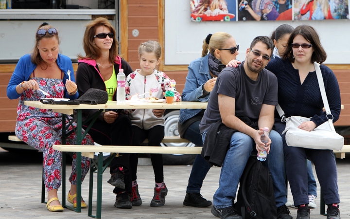 Élet-Stílus - egy nap a sportról és egészségről a Városháza téren - fotó: Sándor Judit
