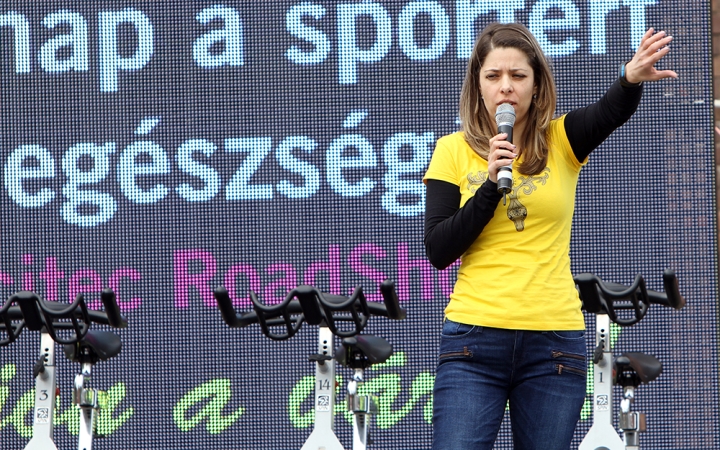 Élet-Stílus - egy nap a sportról és egészségről a Városháza téren - fotó: Sándor Judit