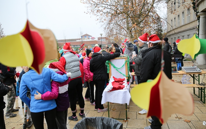 Mikulásfutás a Mentőszolgálatért - fotó: Ónodi Zoltán