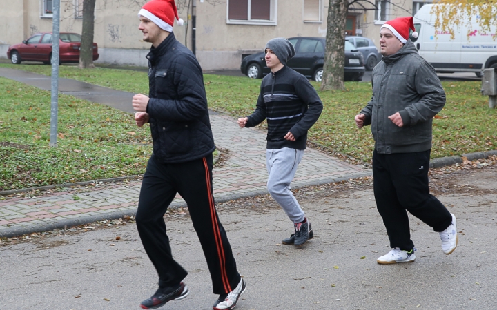 Mikulásfutás a Mentőszolgálatért - fotó: Ónodi Zoltán