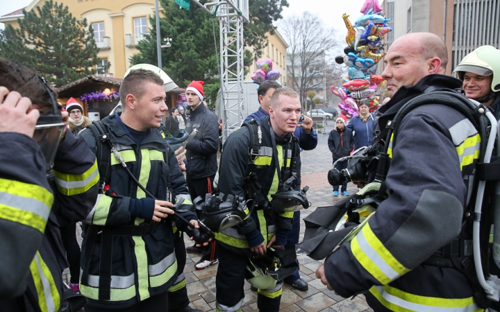 Mikulásfutás a Mentőszolgálatért - fotó: Ónodi Zoltán