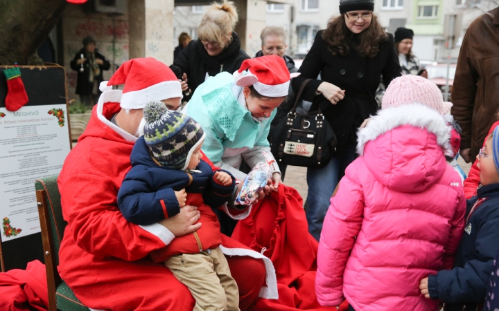 Mikulás a Római városrészi adventen - fotó: Ónodi Zoltán