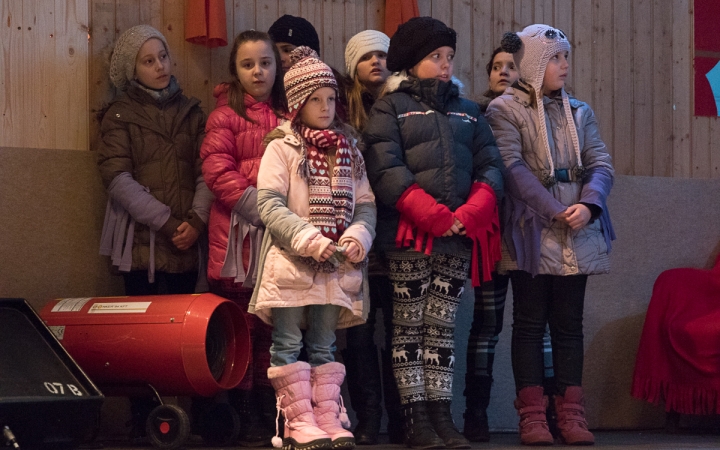 Adventi forgatag a főtéren - fotó: Ónodi Zoltán