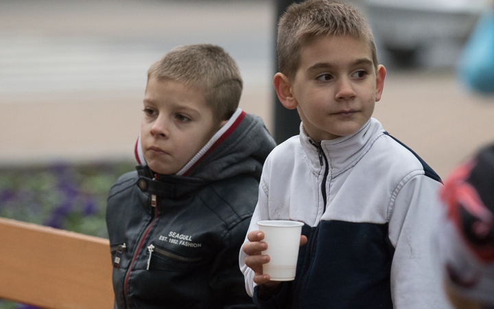 Aranyvasárnap - Advent és Ételosztás a Rómain - fotó: Ónodi Zoltán