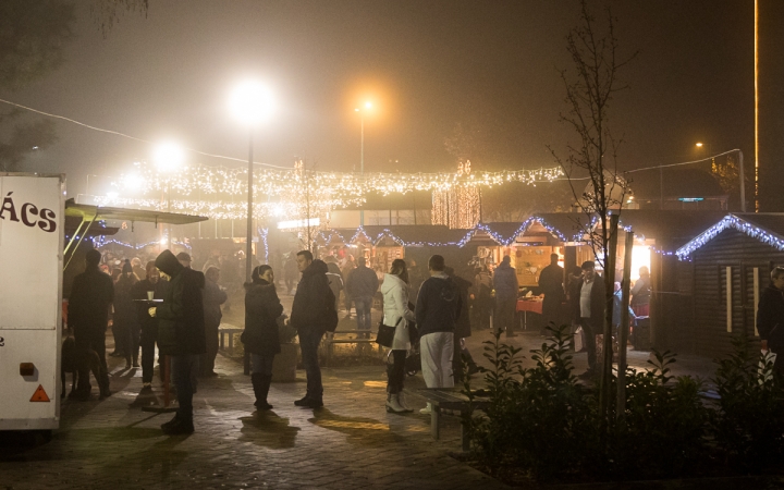 Főtéri Advent: Kelemen Angelika és a Fourtissimo - fotó: Ónodi Zoltán