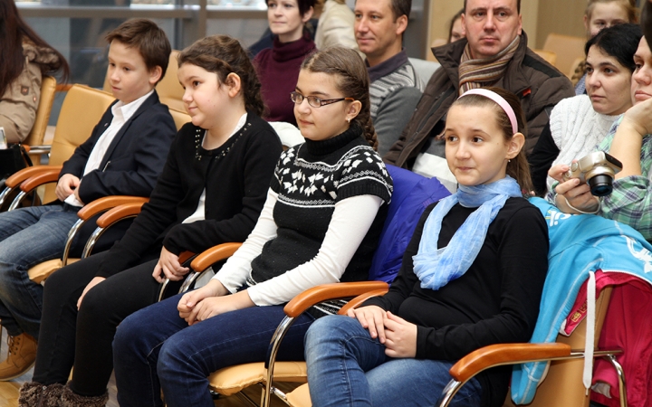 A hónap diákjainak köszöntése - fotó: Sándor Judit