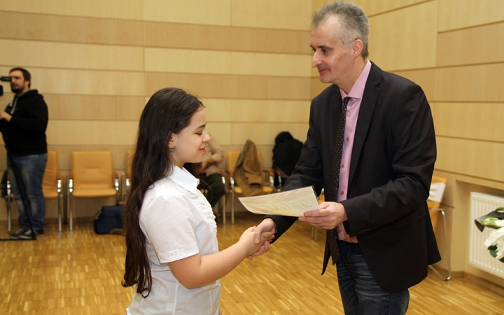 A hónap diákjainak köszöntése - fotó: Sándor Judit