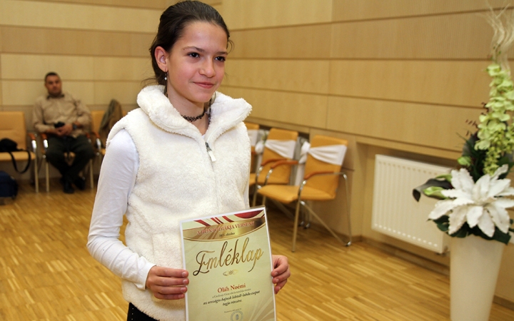A hónap diákjainak köszöntése - fotó: Sándor Judit