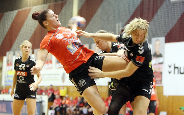 Kézilabda: DKKA – FKC 28-26 - fotó: Sándor Judit