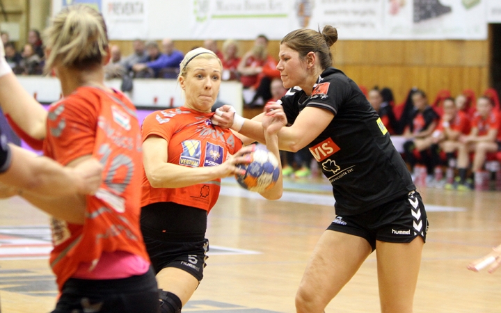 Kézilabda: DKKA – FKC 28-26 - fotó: Sándor Judit
