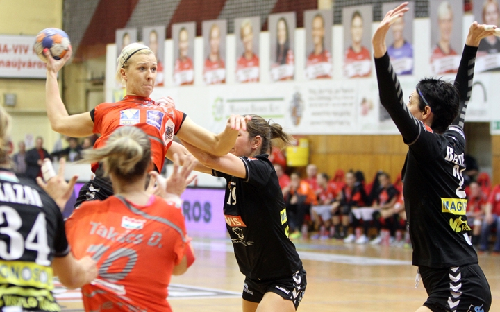 Kézilabda: DKKA – FKC 28-26 - fotó: Sándor Judit