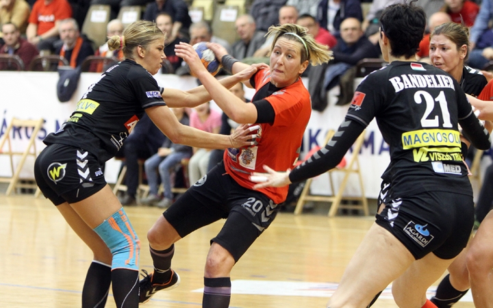 Kézilabda: DKKA – FKC 28-26 - fotó: Sándor Judit