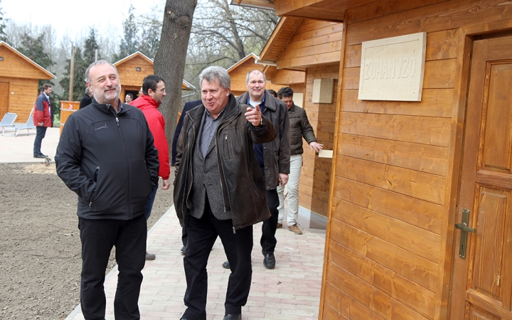 Elkészült a szaunapark - fotó: Sándor Judit