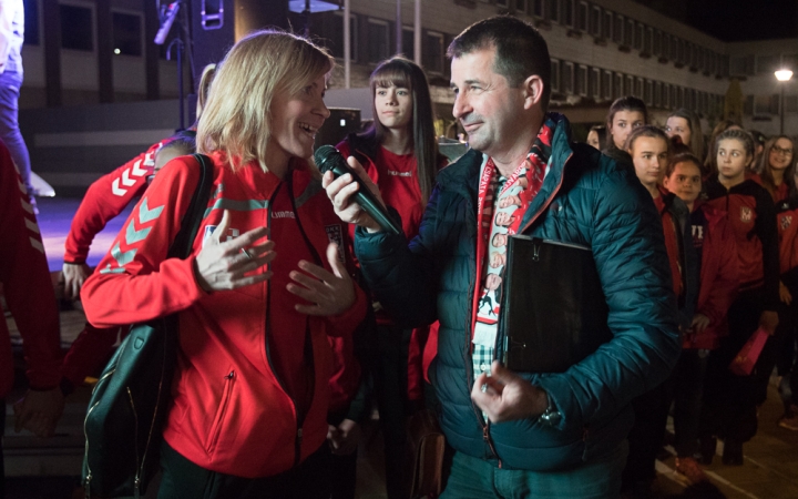 Európa csúcsán a DKKA - A város hazavárta lányait - fotó: Ónodi Zoltán