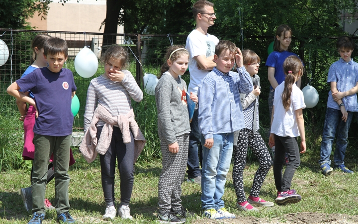 Móricz - Birtokba vették a gyerekek az új játszóteret - fotó: Sándor Judit