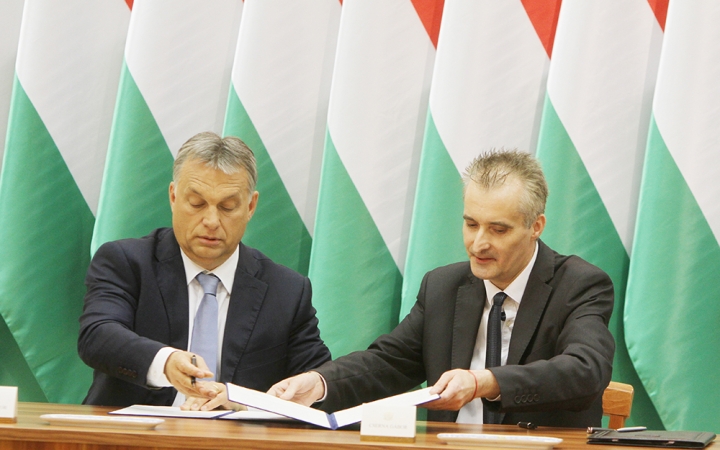 Miniszterelnöki látogatás Dunaújvárosban - fotó: 