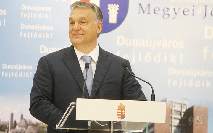 Miniszterelnöki látogatás Dunaújvárosban - fotó: 