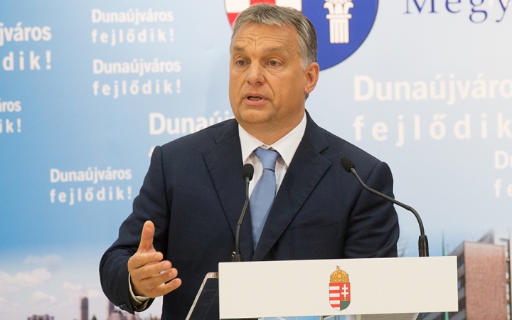 Miniszterelnöki látogatás Dunaújvárosban - fotó: 