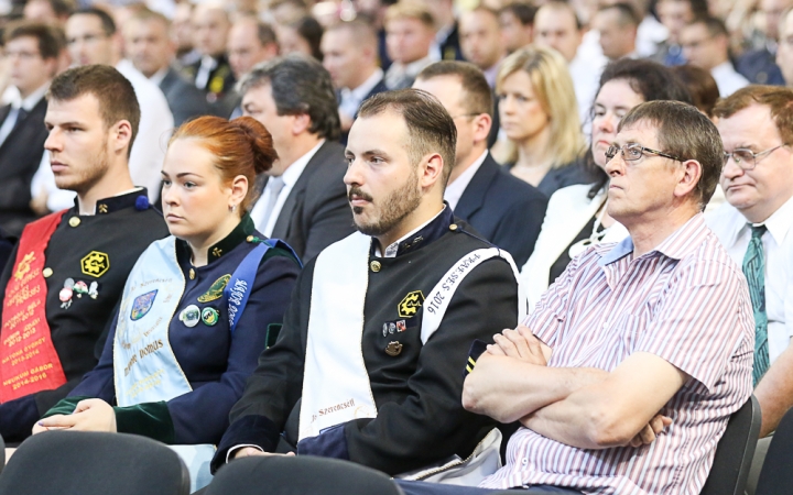 Diplomaosztó az Egyetemen 2016 - fotó: Ónodi Zoltán