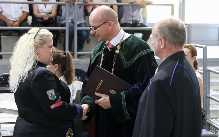 Diplomaosztó az Egyetemen 2016 - fotó: Ónodi Zoltán