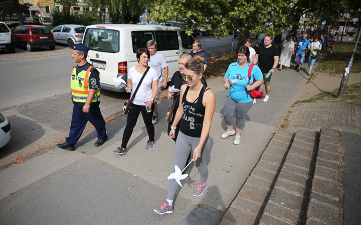 10.000 lépés érted és értük! - Jótékonysági séta - fotó: Ónodi Zoltán