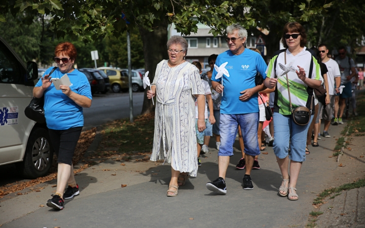 10.000 lépés érted és értük! - Jótékonysági séta - fotó: Ónodi Zoltán