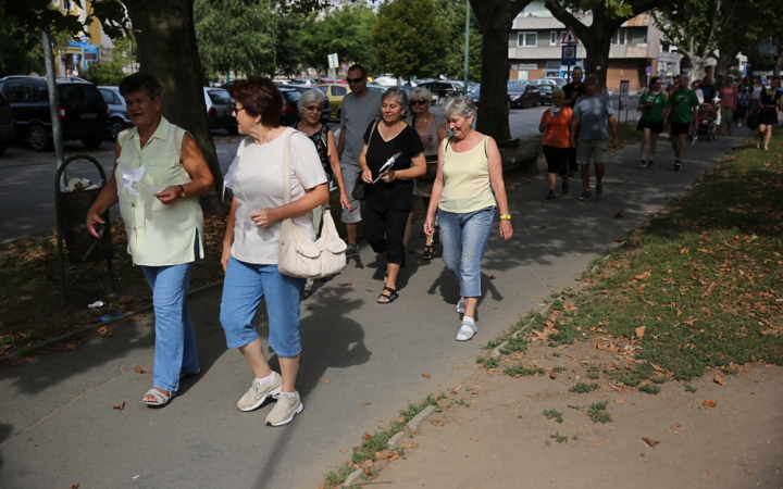 10.000 lépés érted és értük! - Jótékonysági séta - fotó: Ónodi Zoltán