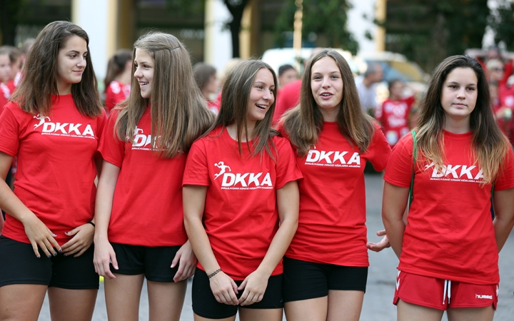 DKKA flashmob a mozi előtt - fotó: Sándor Judit