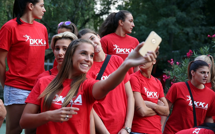 DKKA flashmob a mozi előtt - fotó: Sándor Judit