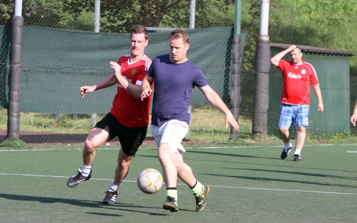 Nem tágít a B.T. Team Nem tágít a B.T. Team