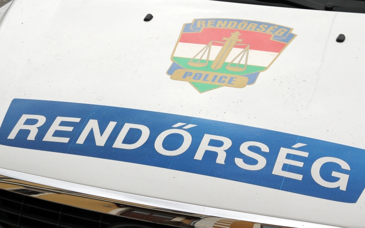 Fának csapódott egy autó, egy súlyos sérült