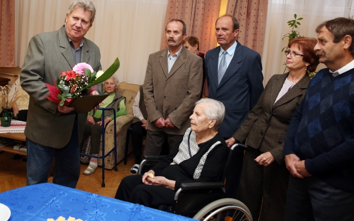 Isten éltesse Margit nénit